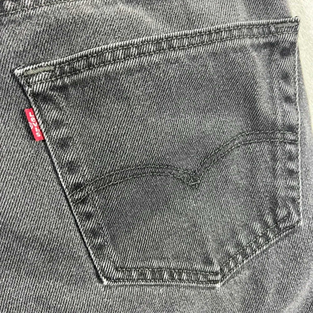 LEVI'S 550 Relaxed Fit Jeans Mens 32x30 Washed Black Bleach Stain Tapered 2016